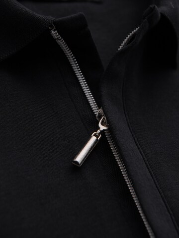Maglietta di Ombre in nero