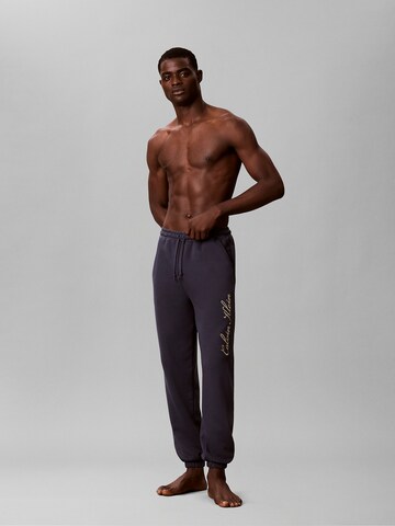 Effilé Pantalon Calvin Klein en bleu
