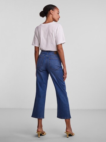 PIECES Flared Jeans 'Peggy' in Blauw