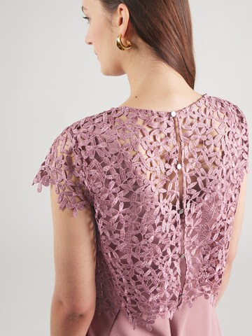 Robe de cocktail Vera Mont en rose