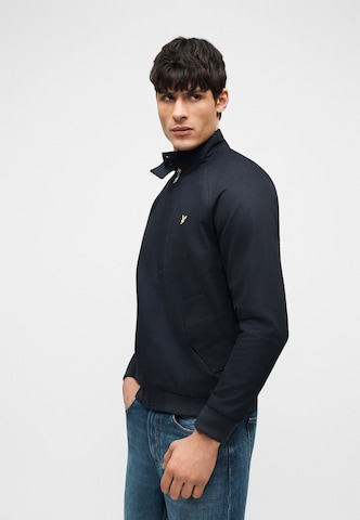 Lyle & Scott Tussenjas in Blauw
