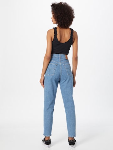 LEVI'S ® Tapered Jeans 'High Waisted Mom Jean' in Blauw