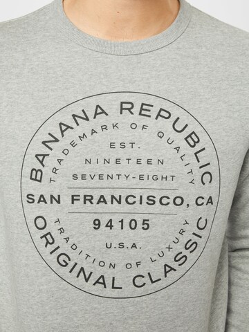 Banana Republic Sweatshirt in Grau