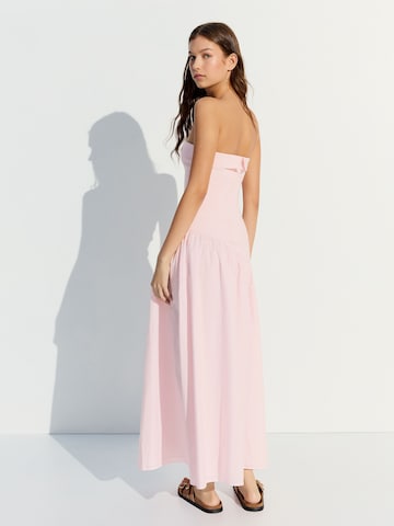 Robe 'PAI' Bershka en rose