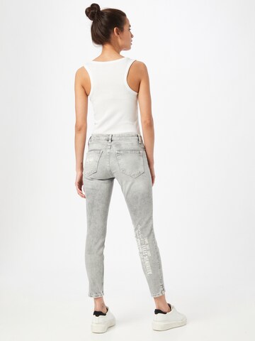 Soccx Slimfit Jeans 'MIRA' in Grau