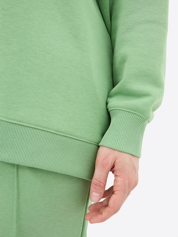 TATES Sweatshirt in Grün