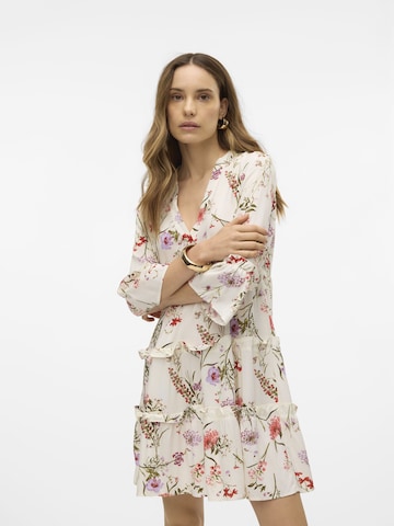 Robe-chemise 'Easy' VERO MODA en gris : devant