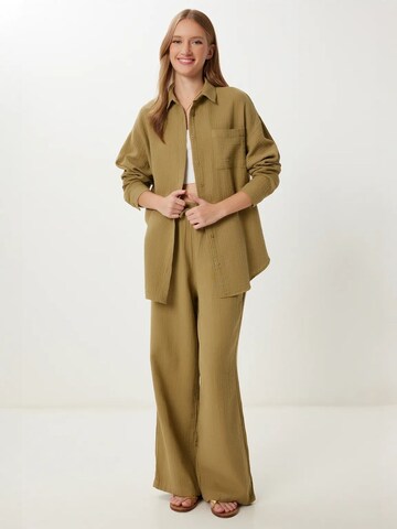 Completo pantalone di Happiness İstanbul in verde