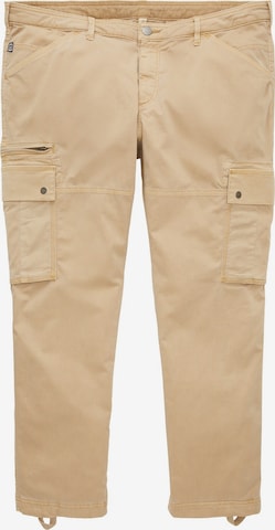 TOM TAILOR Men + Regular Cargo Pants in Beige: front