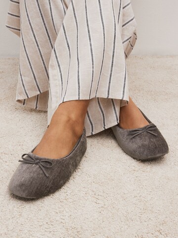 Next Ballet Flats in Grey: front