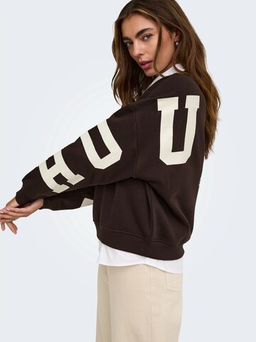 ONLY Sweatshirt in Braun
