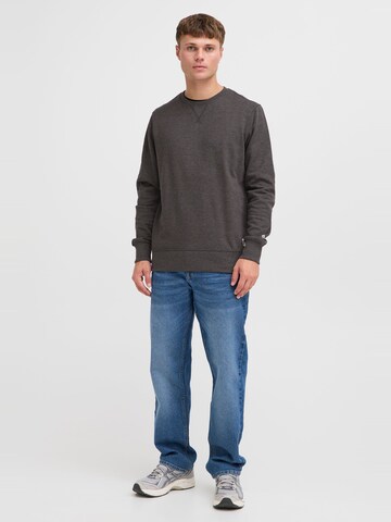 !Solid Pullover 'Chad' in Grau
