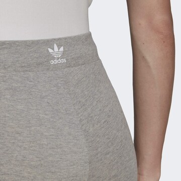 ADIDAS ORIGINALS - Skinny Leggings 'Adicolor Classics' en gris