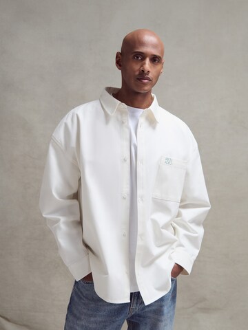 ABOJ ADEJ Comfort fit Button Up Shirt 'Jemal' in White: front