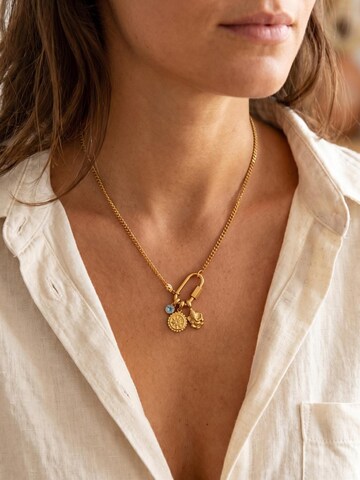 Divasya Necklace in Gold