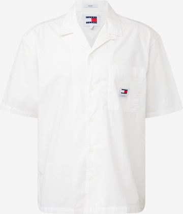 Tommy Jeans Comfort fit Button Up Shirt in White: front