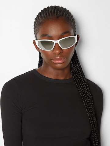 Bershka Sonnenbrille in Silber