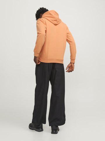 JACK & JONES Sweatshirt in Oranje