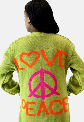 Cappotto in maglia di Elara in verde