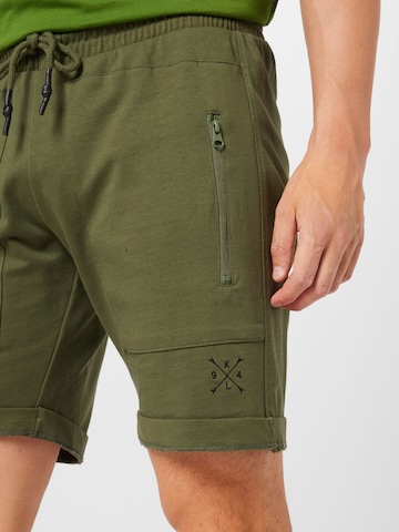 Regular Pantalon 'LAKE' Key Largo en vert