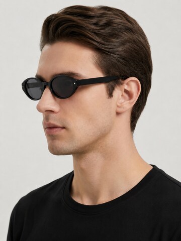 VEYREY Sunglasses in Black