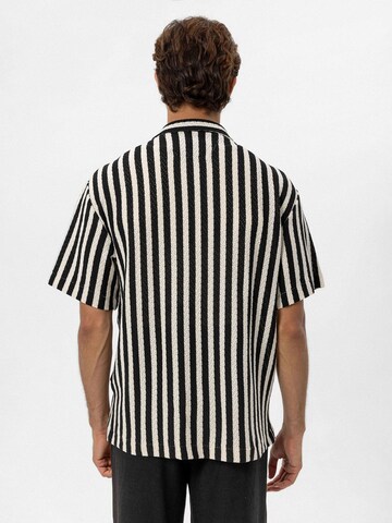 Antioch Regular fit Button Up Shirt in Black