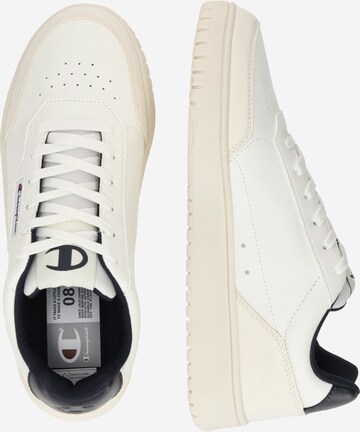 Champion Authentic Athletic Apparel Sneaker 'ROYAL II' in Weiß