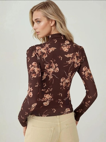 Hiccup - Camisa em castanho