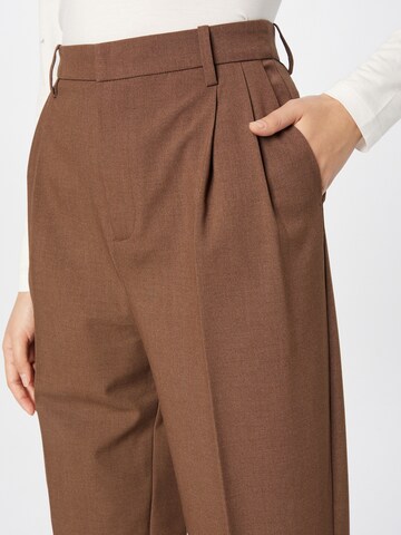 Lindex Regular Pleat-Front Pants 'Tyra' in Brown