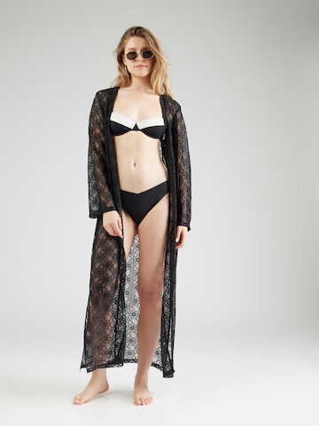 juoda TRIUMPH Bikinio kelnaitės 'Smart Summer Rio'