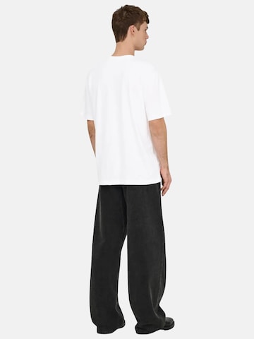 Only & Sons Shirt 'ONLY & SONS ONSALEX PASSA RLX SS TEE T-SHIRT'‌‌‌‌‌‌‌‌ in Weiß