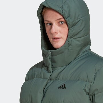 žalia ADIDAS SPORTSWEAR Laisvalaikio striukė 'Helionic Down '