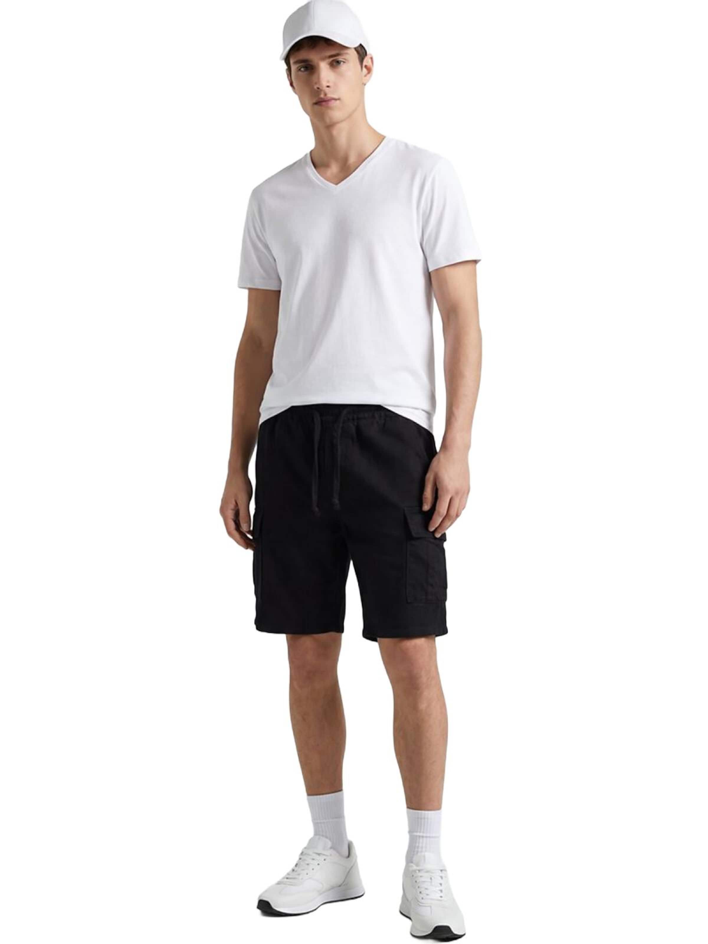 LTB Jeans - Camiseta 'LTB Jeans V-Ausschnitt Stretch Basic T-Shirt' en blanco: frente