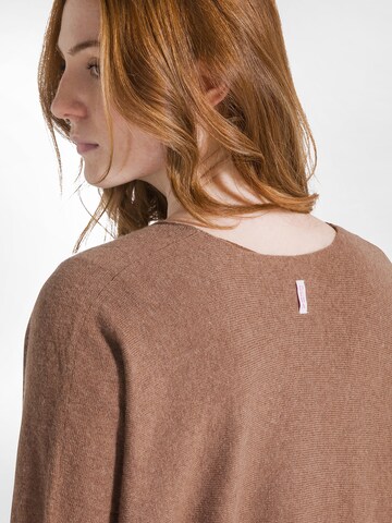 Pullover extra large di DEHA in marrone
