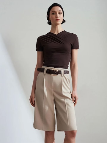 Dilvin Wide Leg Shorts in Beige