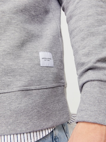 Sweat-shirt 'Basic' JACK & JONES en gris