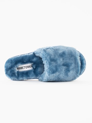 Ciabatta 'Lolo' di Minnetonka in blu