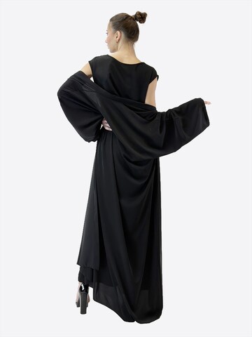 Elara Kleid in Schwarz