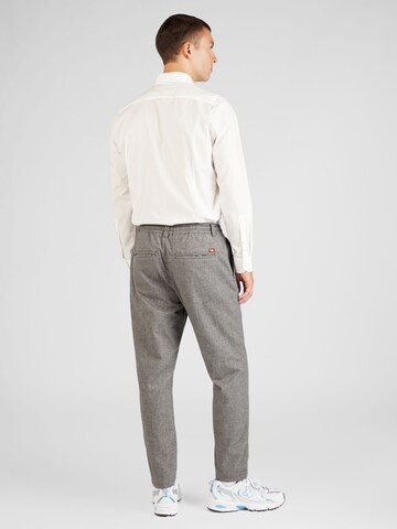 MUSTANG Regular Chino in Grijs