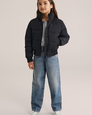 WE Fashion Демисезонная куртка в Черный