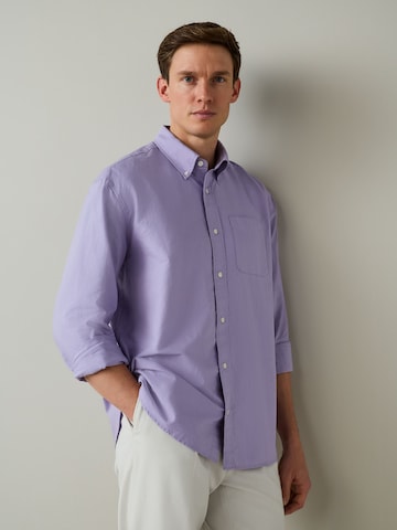 Next - Regular Fit Camisa em roxo: frente