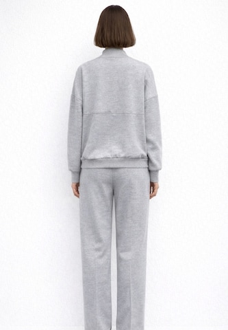 Survêtement Elara en gris