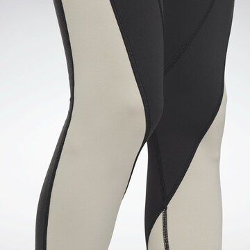 Skinny Pantalon de sport Reebok en noir