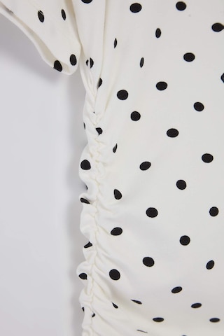 Trendyol Shirt in White