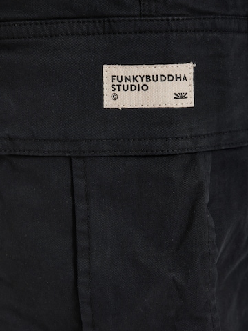 regular Pantaloni cargo di Funky Buddha in nero