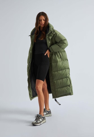 Cappotto invernale 'Cocoon' di JACK1T in verde