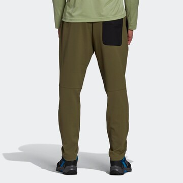 ADIDAS TERREX - Tapered Pantalón de montaña en verde