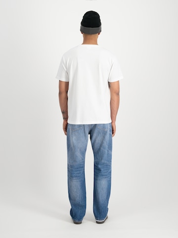 ALPHA INDUSTRIES T-shirt 'Basic TPU' i vit