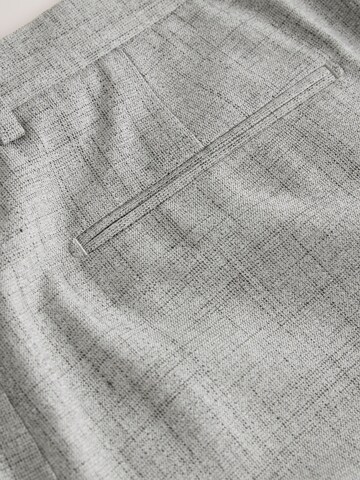 Regular Pantalon à pince Next en gris