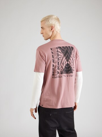 Volcom T-Shirt 'RADIATON' in Pink: Vorderseite